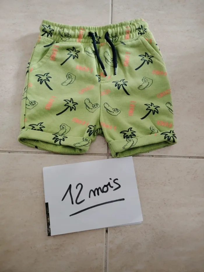 Short bébé