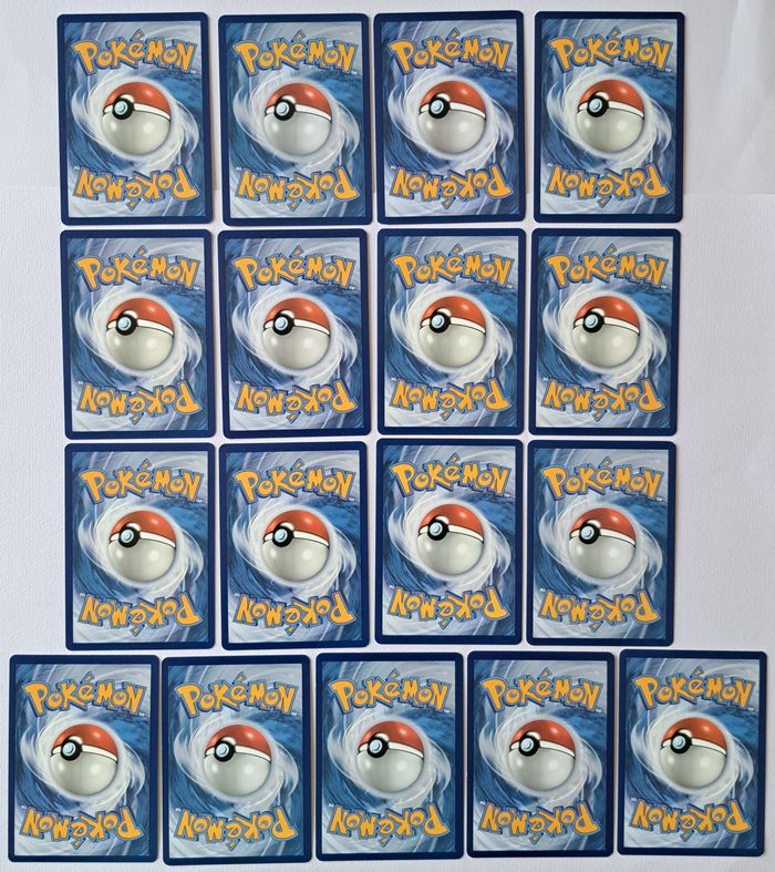 🃏 Lot de 34 cartes Pokémon JCC françaises 2023 Epée et Bouclier Zénith Suprême Promos - photo numéro 3
