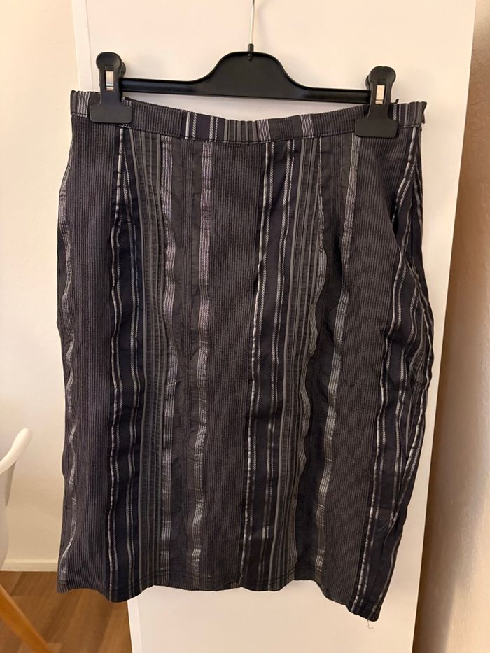 jupe    Crayon - photo numéro 2