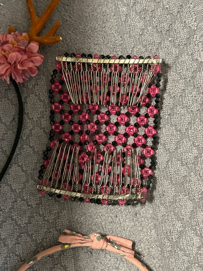 Lot de 7 serres tête petite fille - photo numéro 3