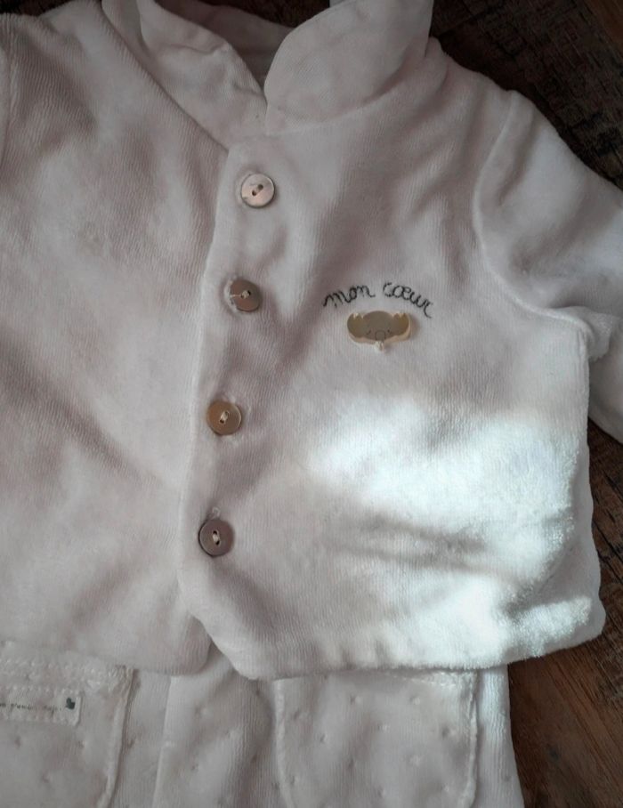 Pyjama 1 mois - photo numéro 2
