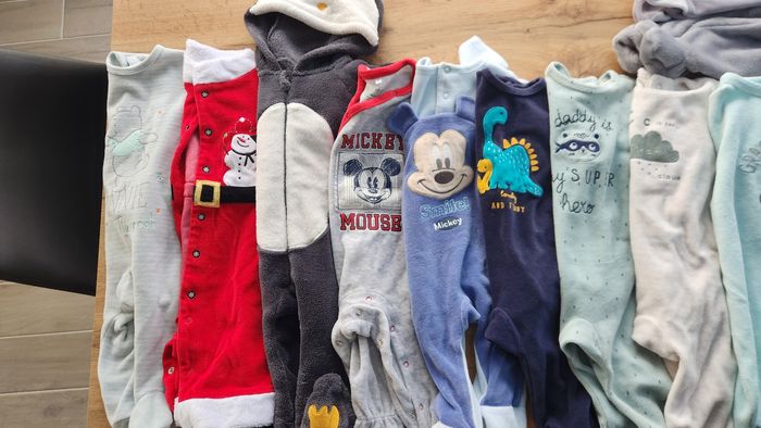 Lot pyjamas 6 mois garçon - photo numéro 2