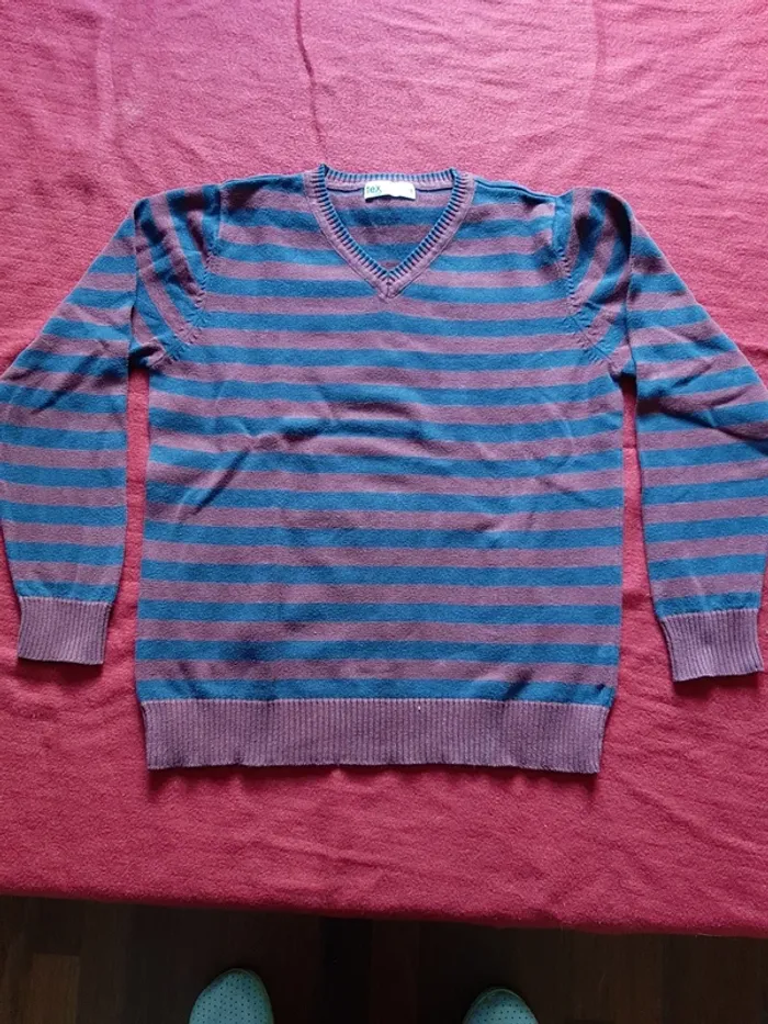 Pull rayé