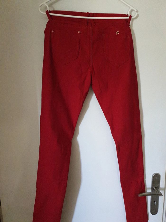 Pantalon femme rouge - photo numéro 3