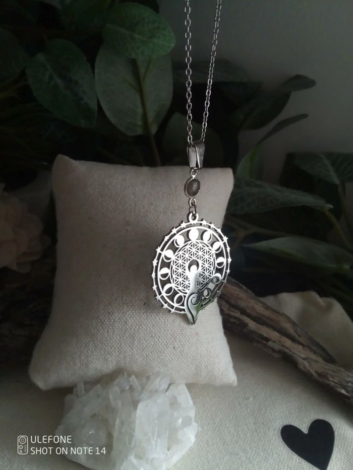 Collier labradorite métatron fleur de vie cycle lunaire et féminin sacré - photo numéro 2