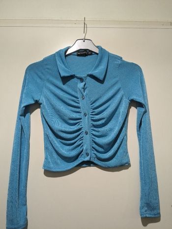 Très beau haut, top style chemise Shein bleu turquoise. Taille 36