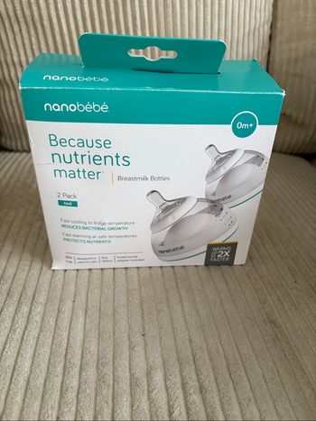 2 biberons nano bébé