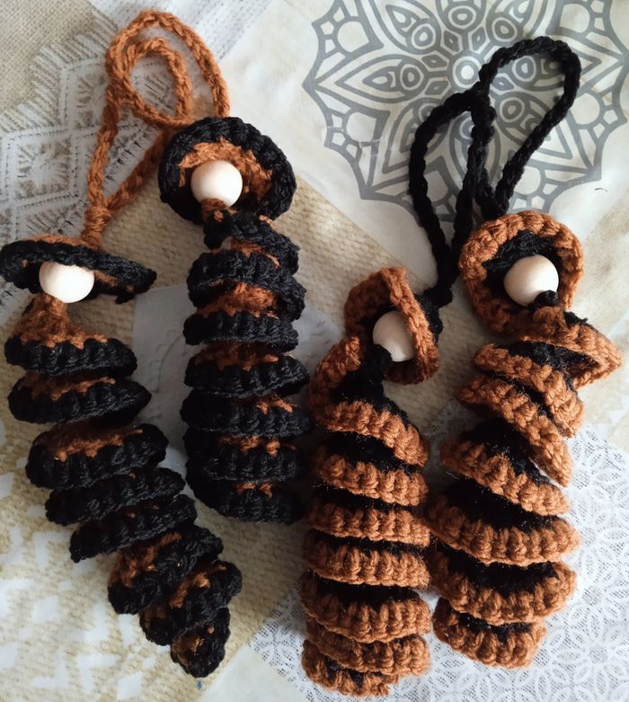 Chenilles/poupées crochet halloween - photo numéro 4