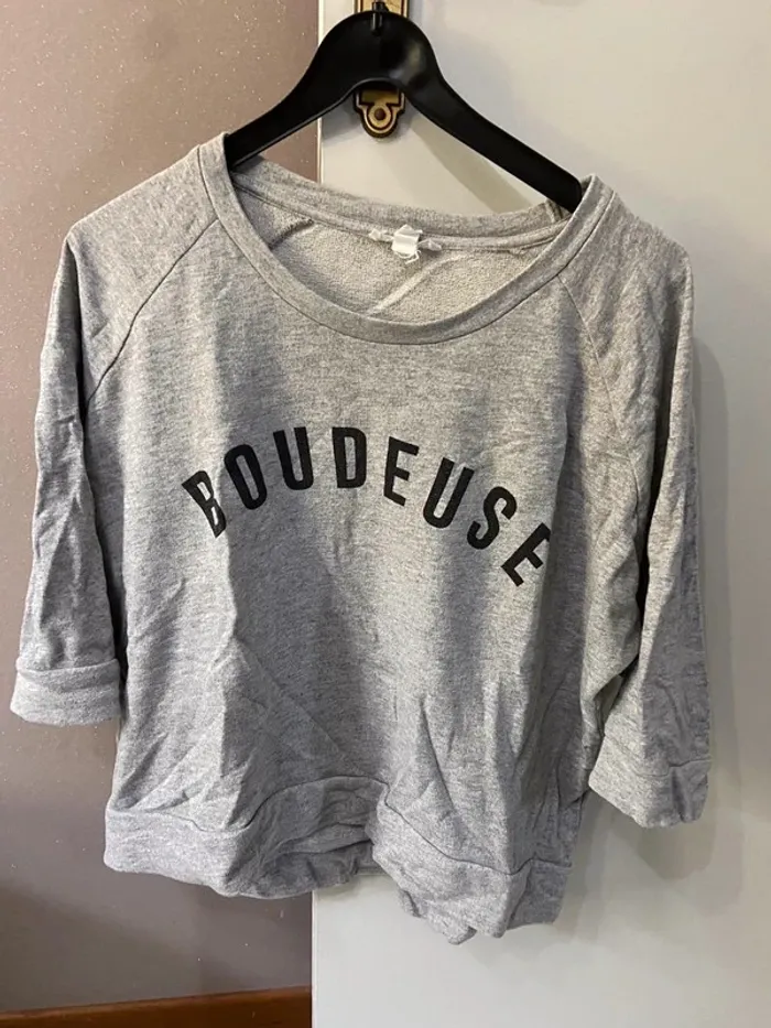 Pull gris