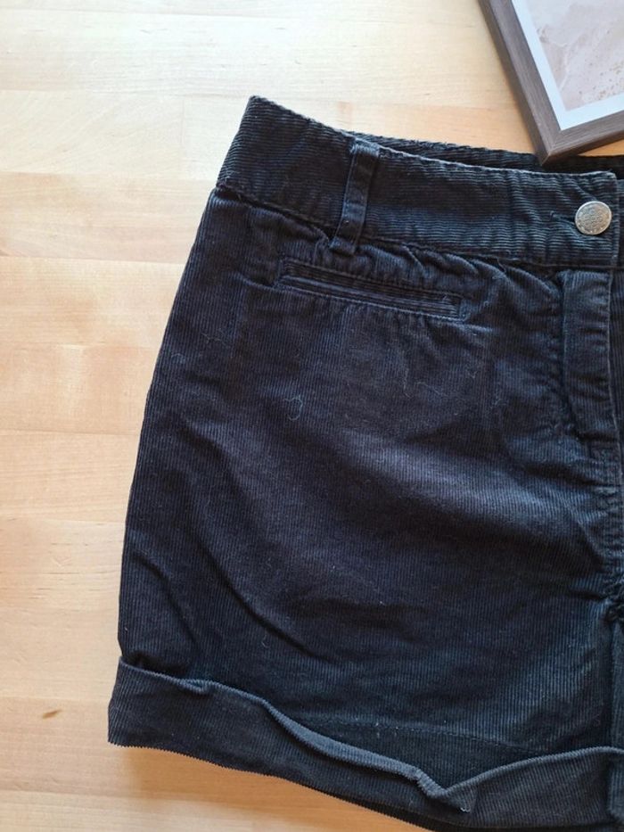 Short pour Femme taille XL Marque Etam en très bon état - photo numéro 2