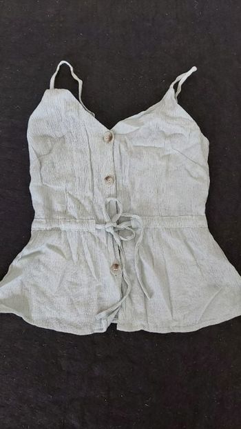 Haut à bretelles femme.