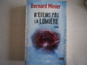 N'ETEINS PAS LA LUMIERE