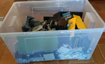Gros lot de mega Bloks + plaques + personnages.