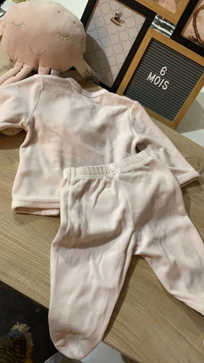 Pyjama 2 pièces 6 mois - photo numéro 2
