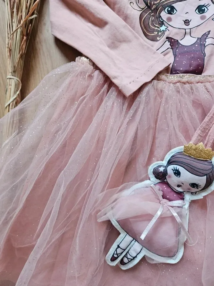 Robe manches longue et petit sac princesse c&a 6 ans - photo numéro 6