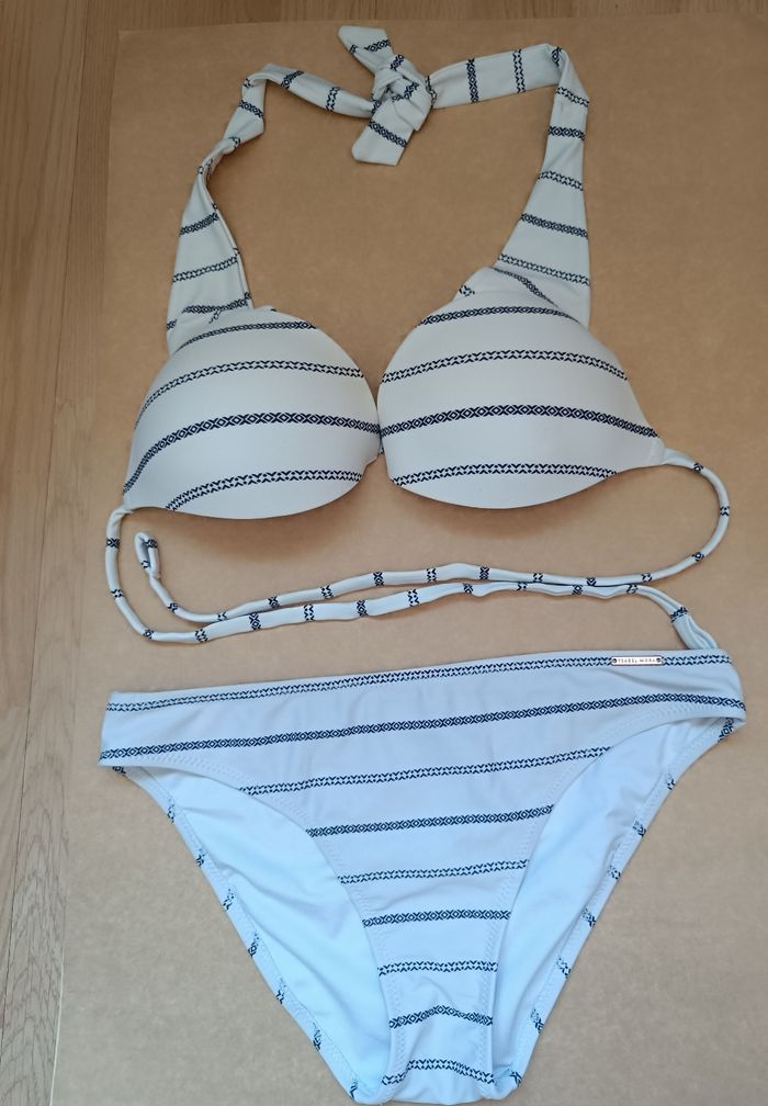 Maillot de bain banc bleu Ysabel Mora T.L (42) - photo numéro 3