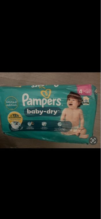 Pampers taille 4