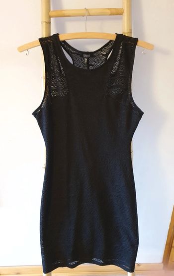 Petite robe noire Bershka T38