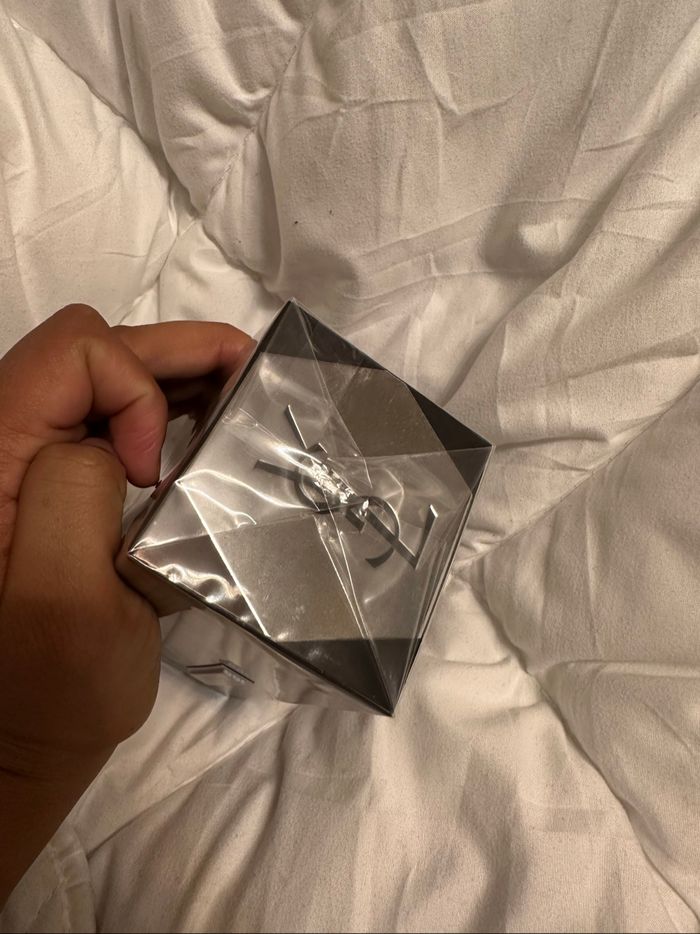 Parfum l’homme de Yves saint en Laurent - photo numéro 2