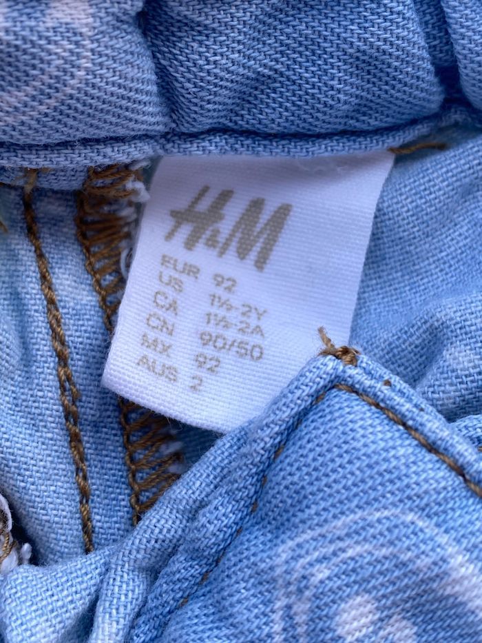 Short jeans H&M Mickey - photo numéro 3