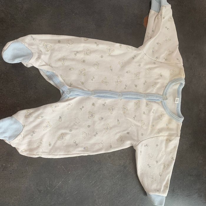 Pyjama+body