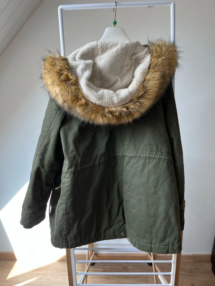 Manteau Kaki femme avec fourrure Gemo taille M bon état - photo numéro 2