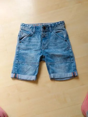 Short garçon esprit