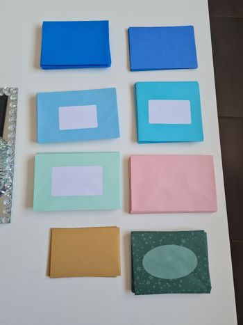 Lot de 182 enveloppes neuves