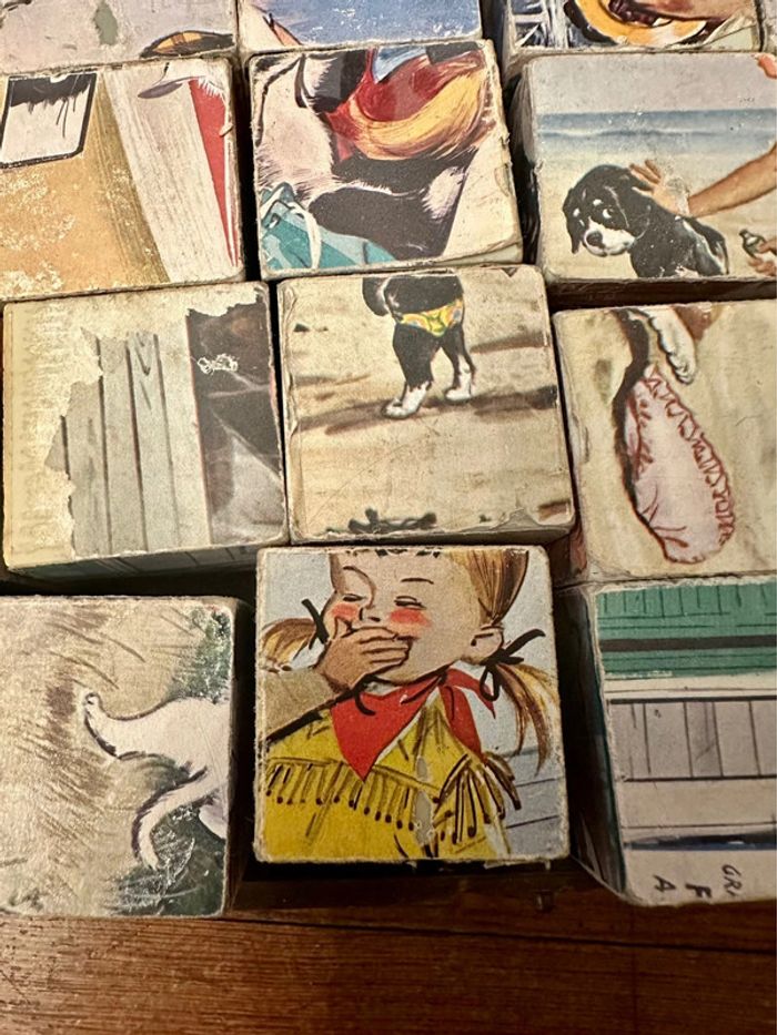 RARE Coffret bois de 24 cubes vintage des Albums Aventures de Caroline Pierre Probst Hachette - photo numéro 6