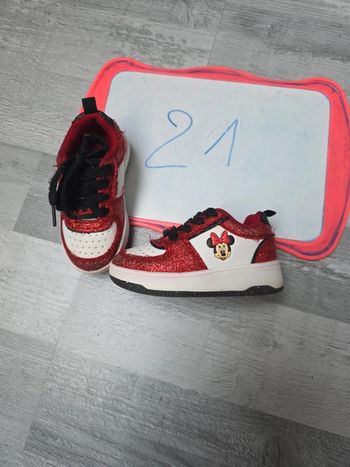 Basket minnie taille 21