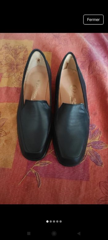 Très belle chaussures neuf ch8
