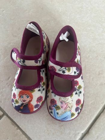 Chaussons reine des neiges 27