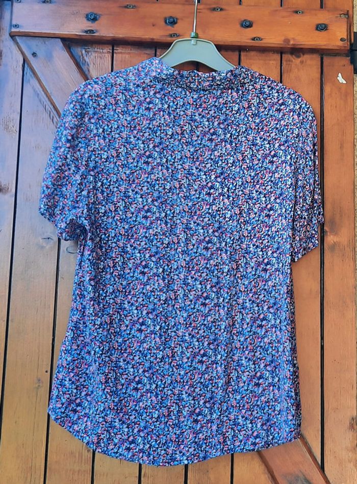 Chemisier à fleurs Damart, taille 40 - photo numéro 2