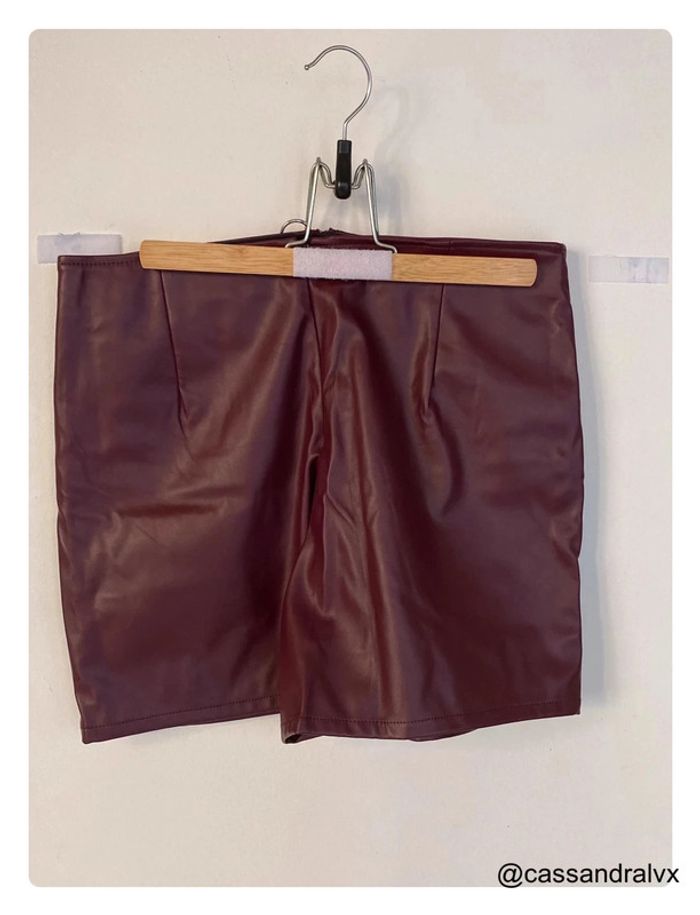 Jupe short bordeaux - Forever 21 - photo numéro 2