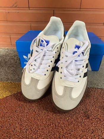Baskets Adidas Samba taille 37