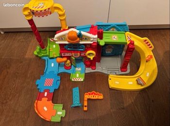 Circuit pompier tut tut bolide vtech