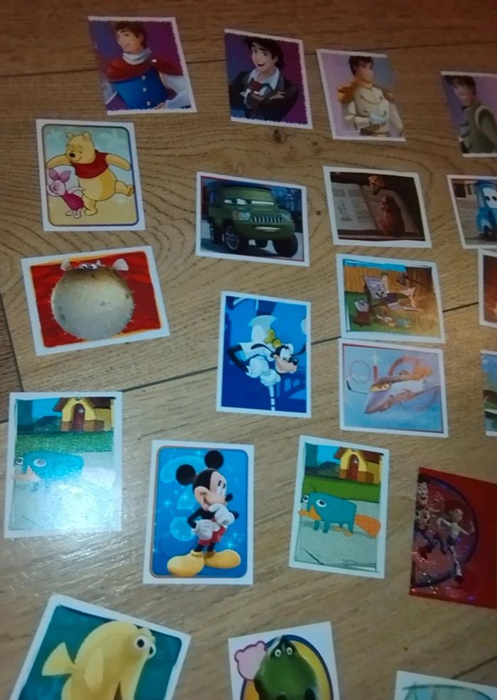 72 cartes autocollant panini le monde magique Disney carrefour - photo numéro 5