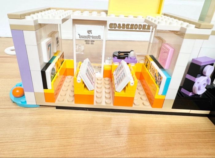 Lego set Ideas : BTS Dynamite (Réf. 21339) SANS figurines - photo numéro 6