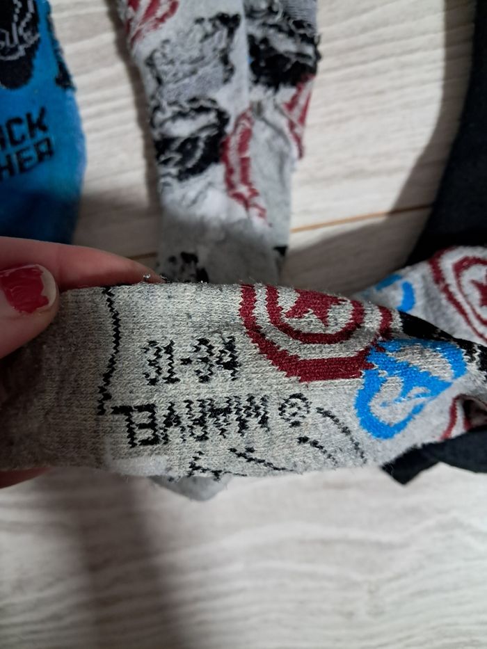 Lot 9 paires de chaussettes marvel 31/34 - photo numéro 2