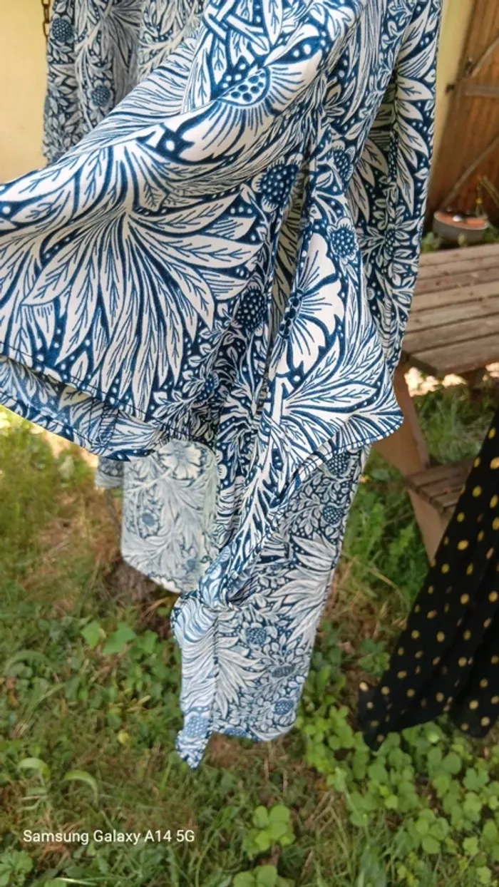 Robe fluide H&M bleue et blanc - photo numéro 6