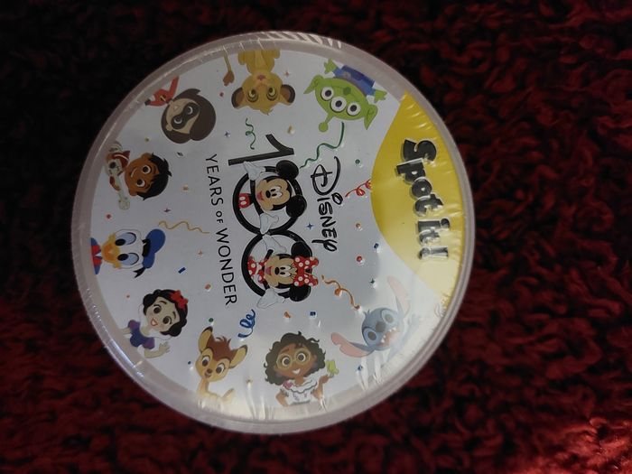 Spot it Disney Dobble game