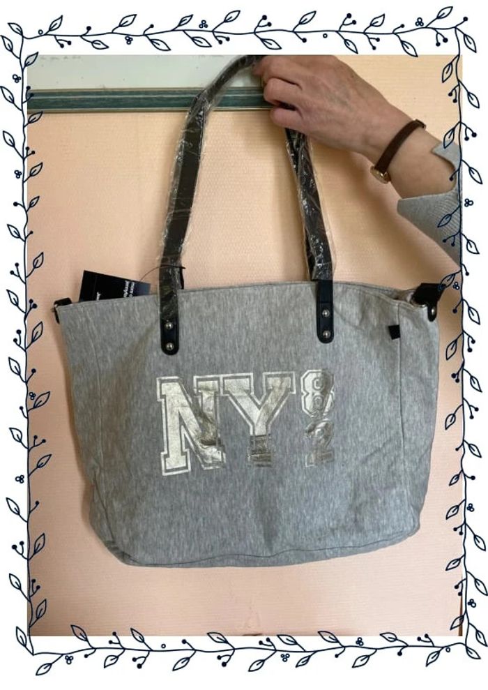 Sac gris à motifs, marque Jennyfer