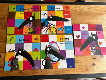 Lot de 5 livres le loup