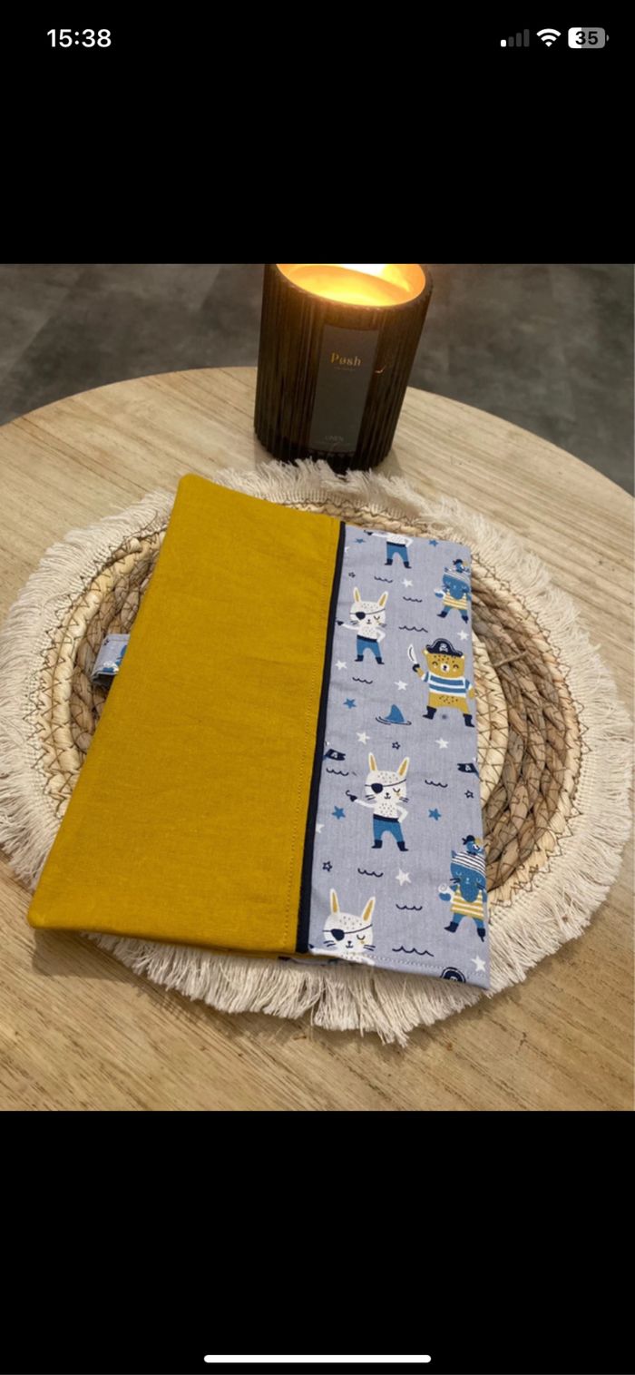 Protège carnet de santé - photo numéro 3