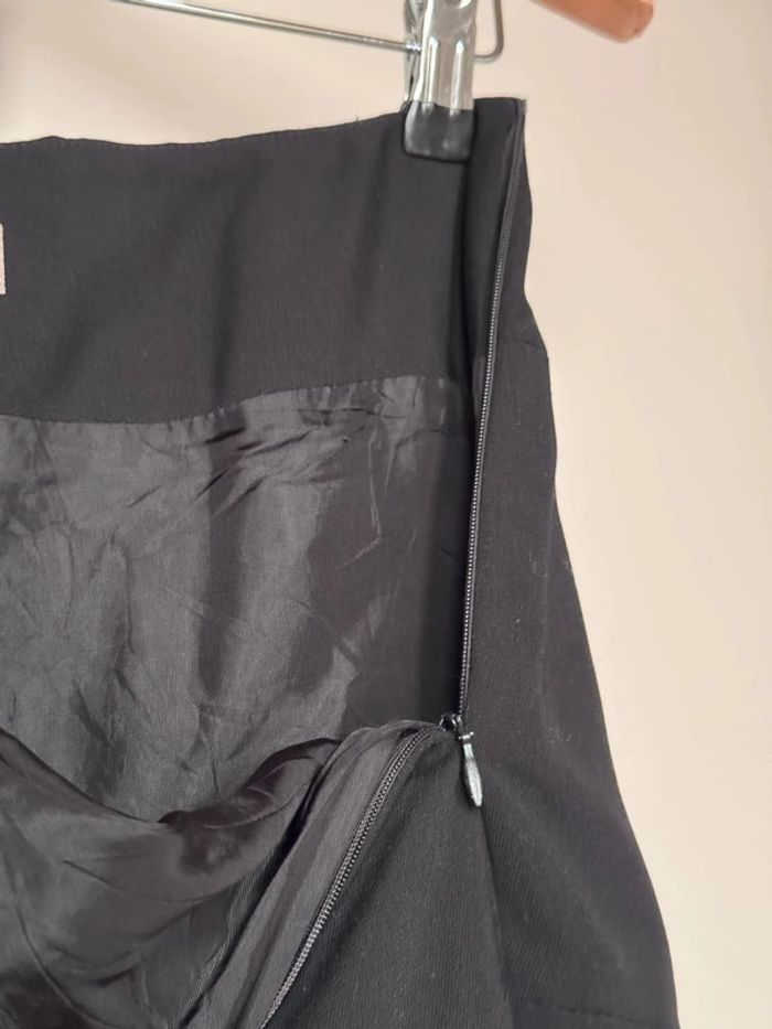 Jupe en trapèze noir - photo numéro 5