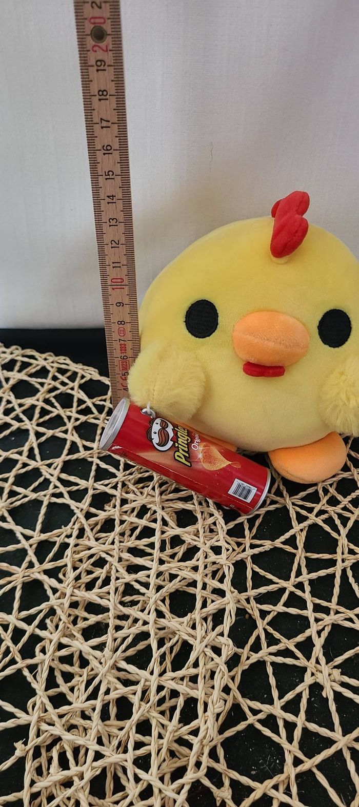 Zuru Snackles : Poussin en peluche jaune avec Pringles - photo numéro 3
