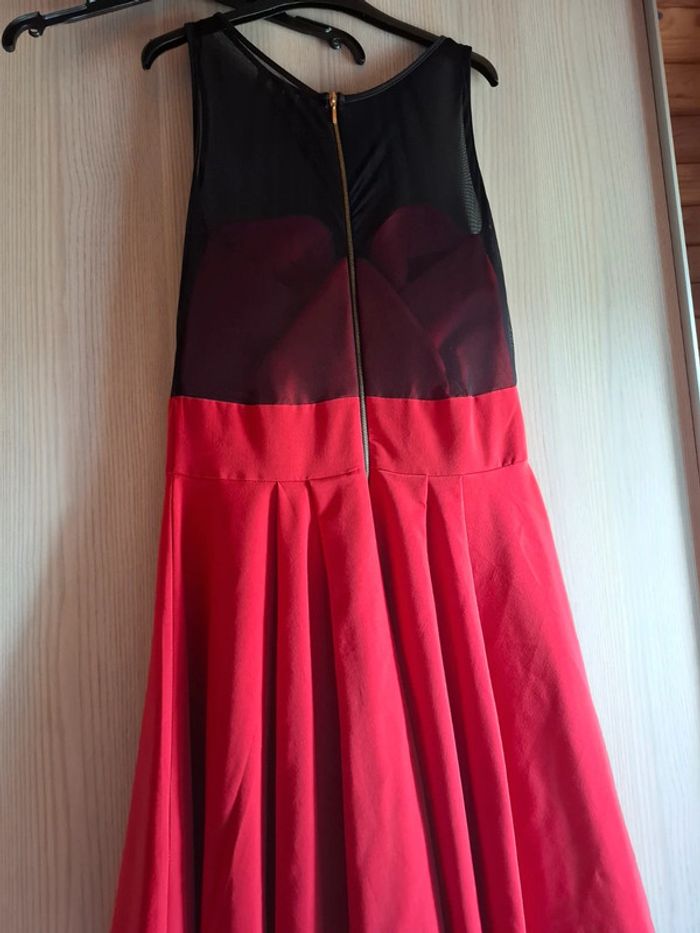 Robe courte rouge courte manche - photo numéro 3
