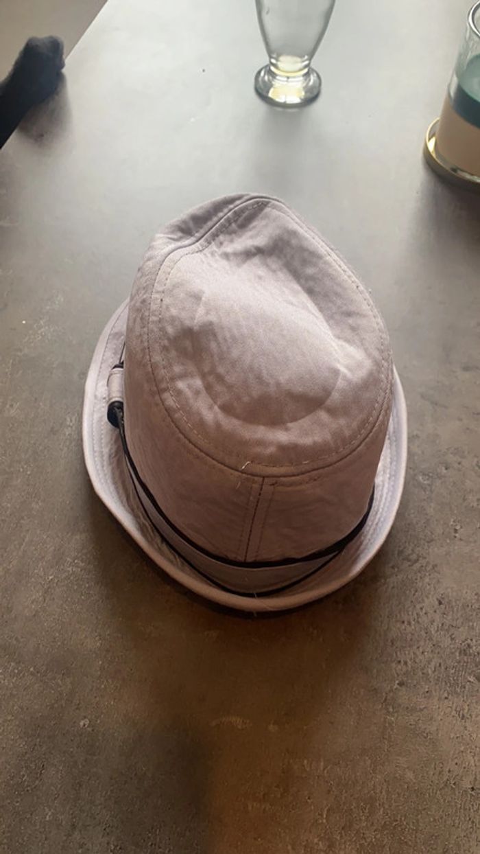 Chapeau - photo numéro 2