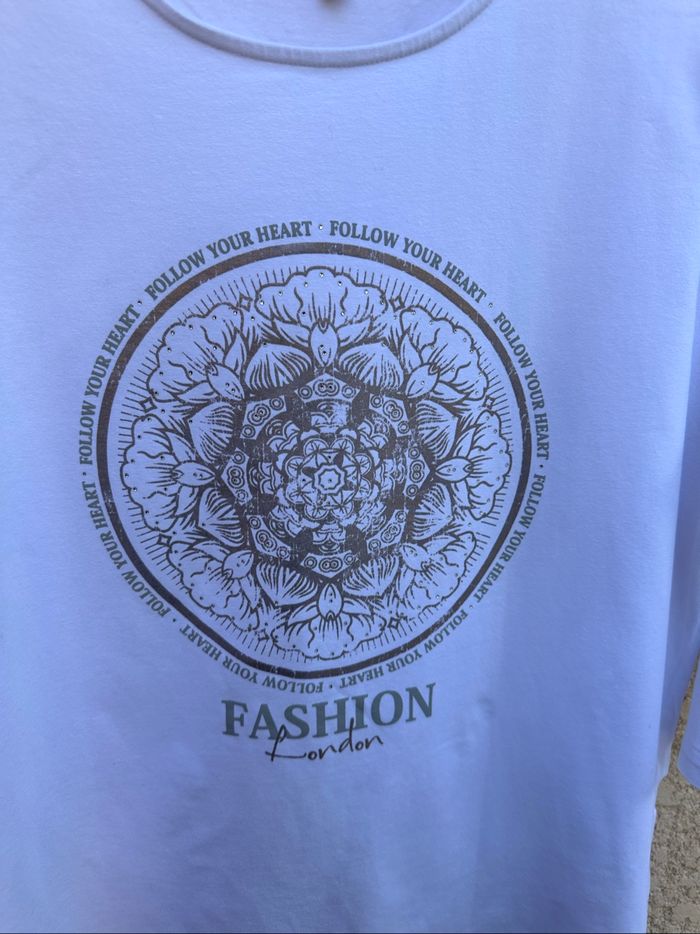 Teeshirt blanc - photo numéro 2