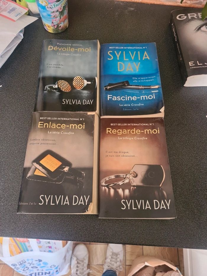 Lot de 4 livres série CrossFire